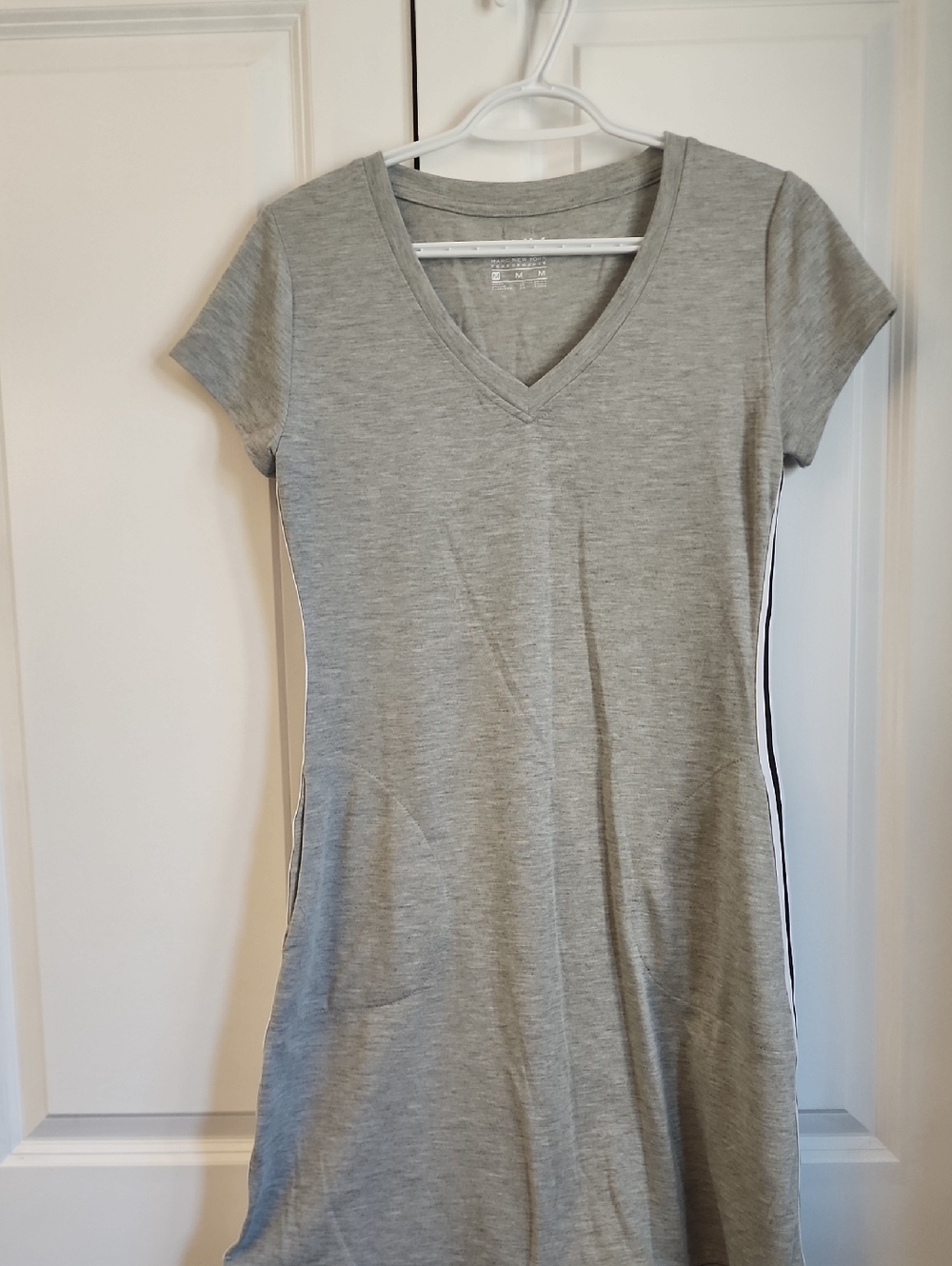 Marc New York Heather Gray V-Neck Short Sleeve Tunic